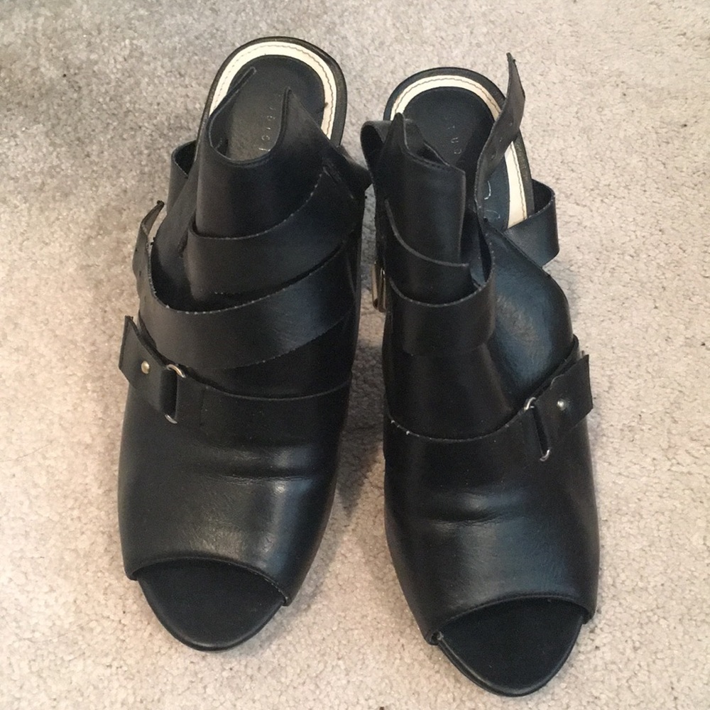 Studio Paulo Heels